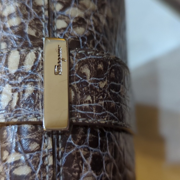 💯 Authentic Salvatore Ferragamo Python Leather Small Shoulder Bag - Picture 13 of 16